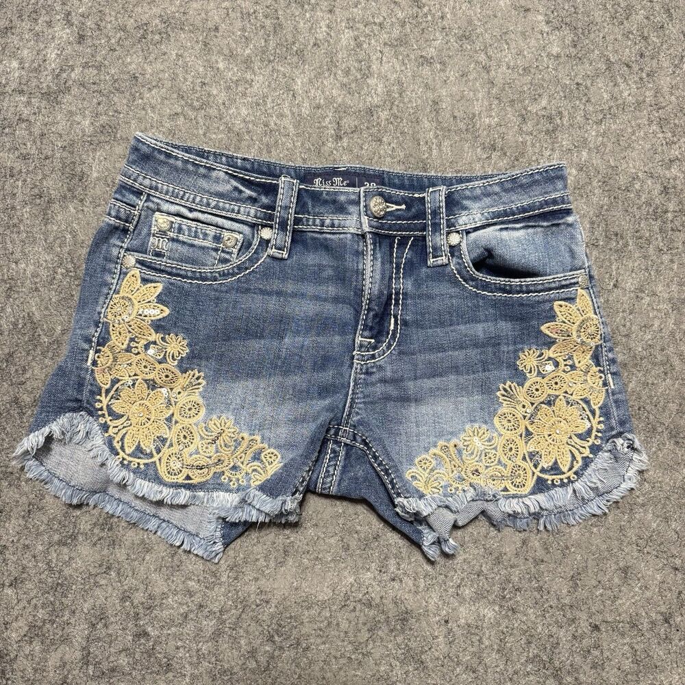 Miss Me Mid Rise Denim Shorts Size 28 M9296H Embroidered Lace Frayed Y2K Style